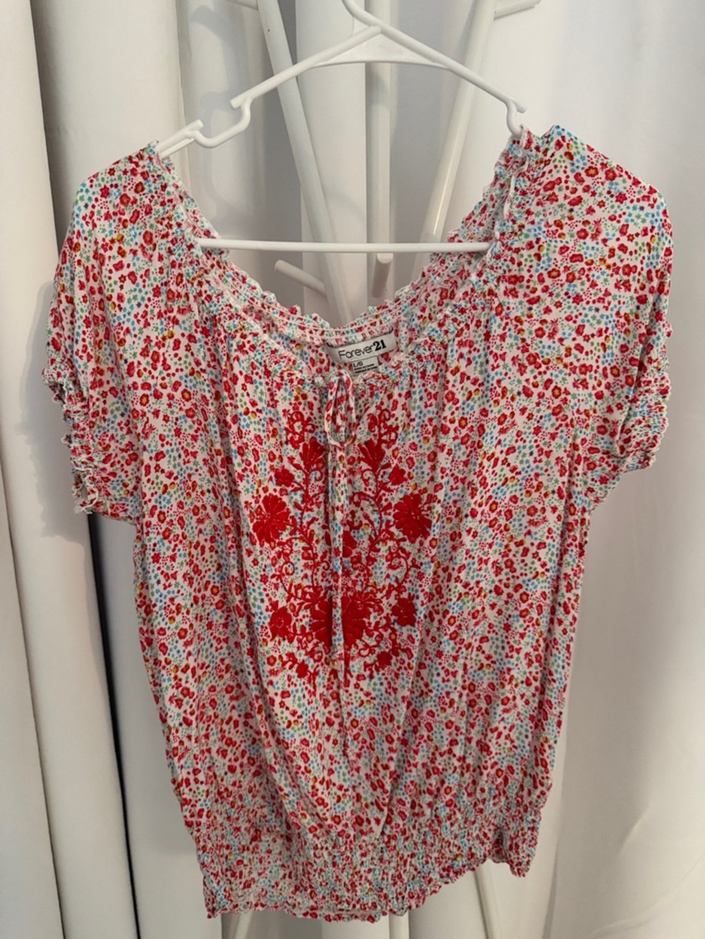 Forever 21 Red and White Floral Embroidered Peasant Blouse